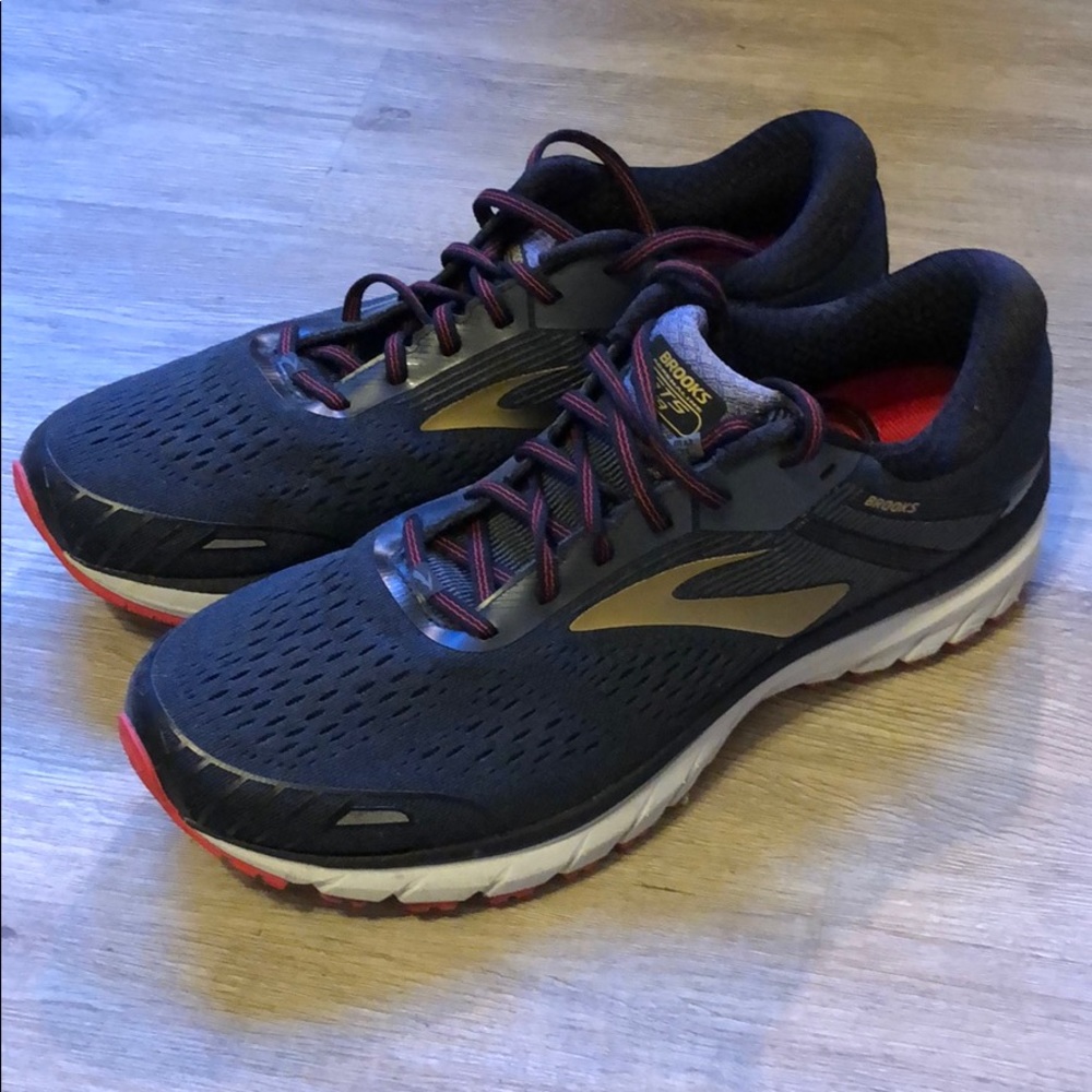 Brooks GTS 18 adrenaline men’s size 13